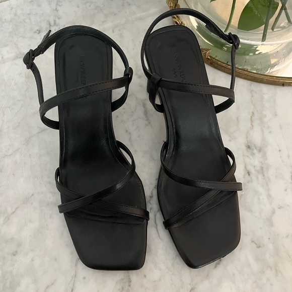 Banana Republic Black Heels - Picture 2 of 5